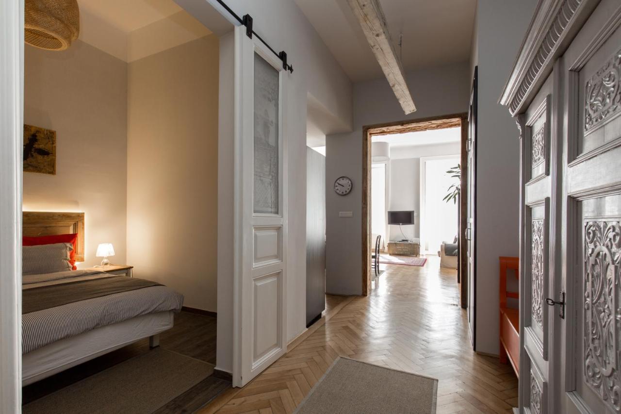 King Rustik & Central Apartment Budapest Eksteriør billede