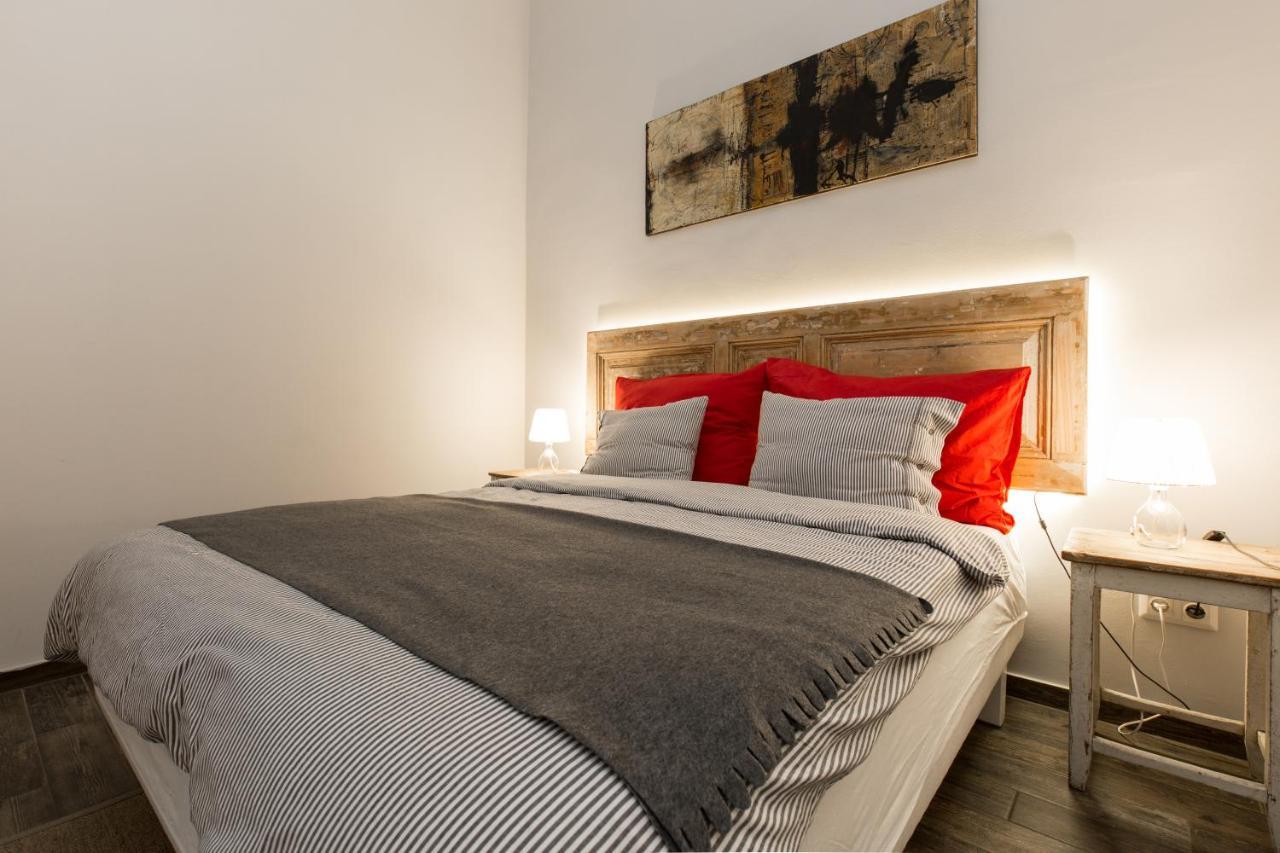 King Rustik & Central Apartment Budapest Eksteriør billede
